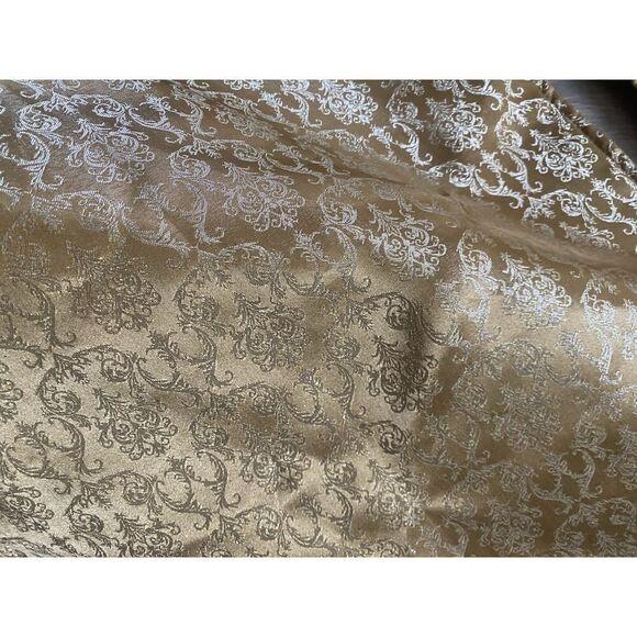 Martha Stewart Christmas Tree Skirt-Gold Metallic Fabric Button Closure 50” - Picture 2 of 6